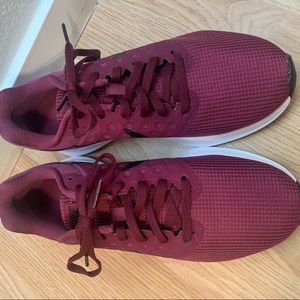 Nike Athletic Tennis shoes size 7